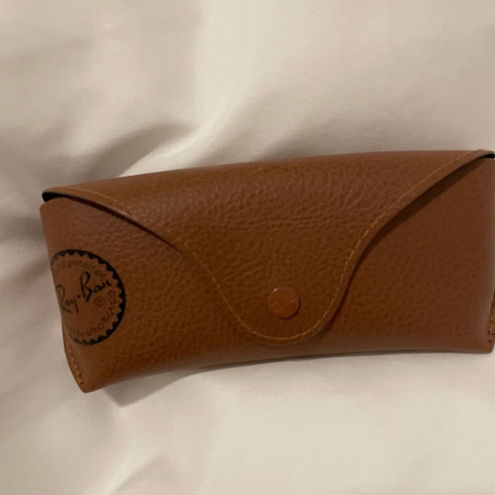 Ray Bans Tortoise and Gold - Picture 2 of 10